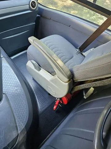 Micro ônibus Volare W9 Rodoviario 2015 com 32 lugares - Foto 10