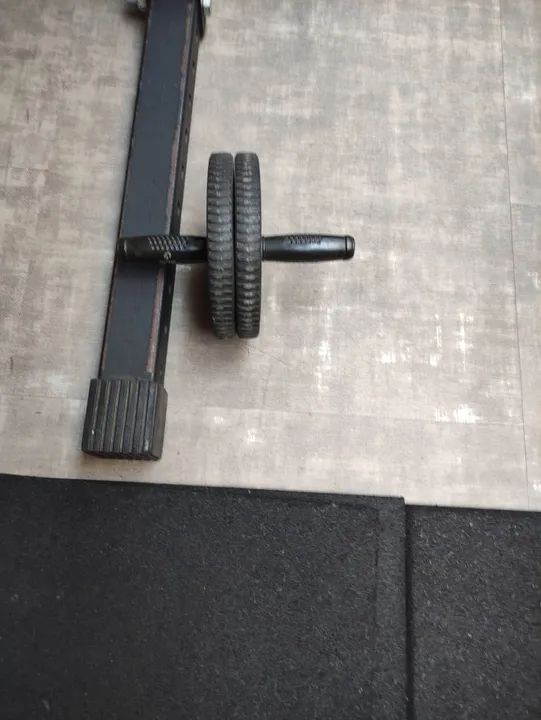 VENDE-SE RODA DE ABDOMINAL E LOMBAR - CINZA