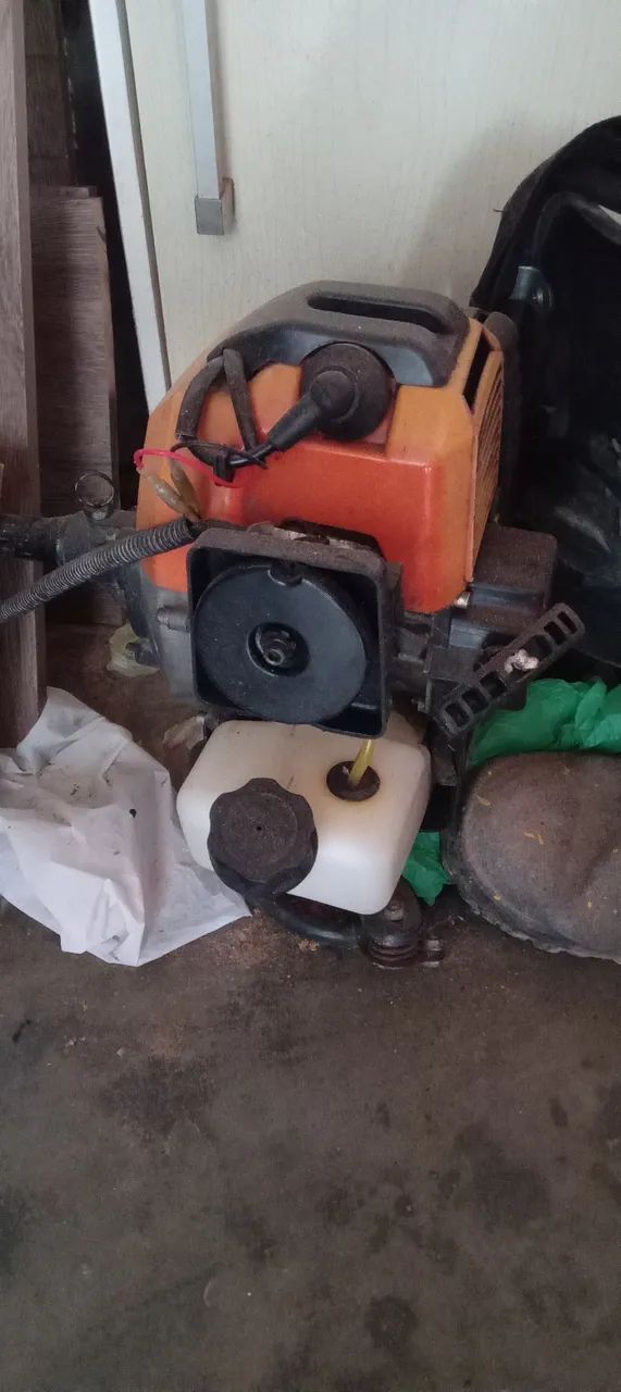 Roçadeira costal 64242739201923121