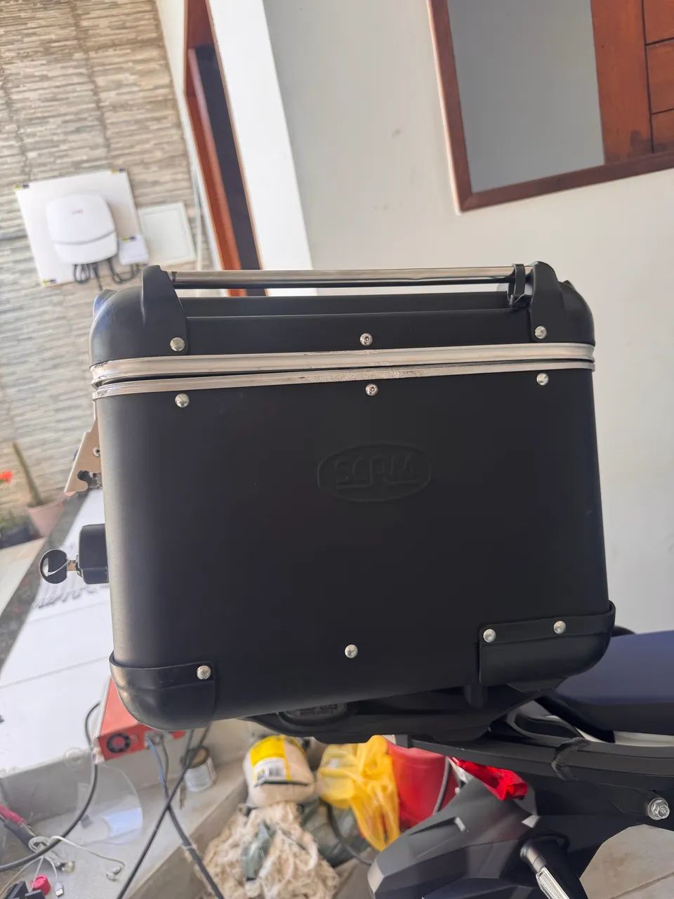 Baú Scam 43L + Base Scam - Foto 2