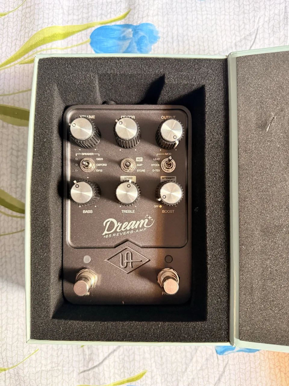 Pedal UAFX Dream ?65 Reverb Amplifier - Instrumentos musicais