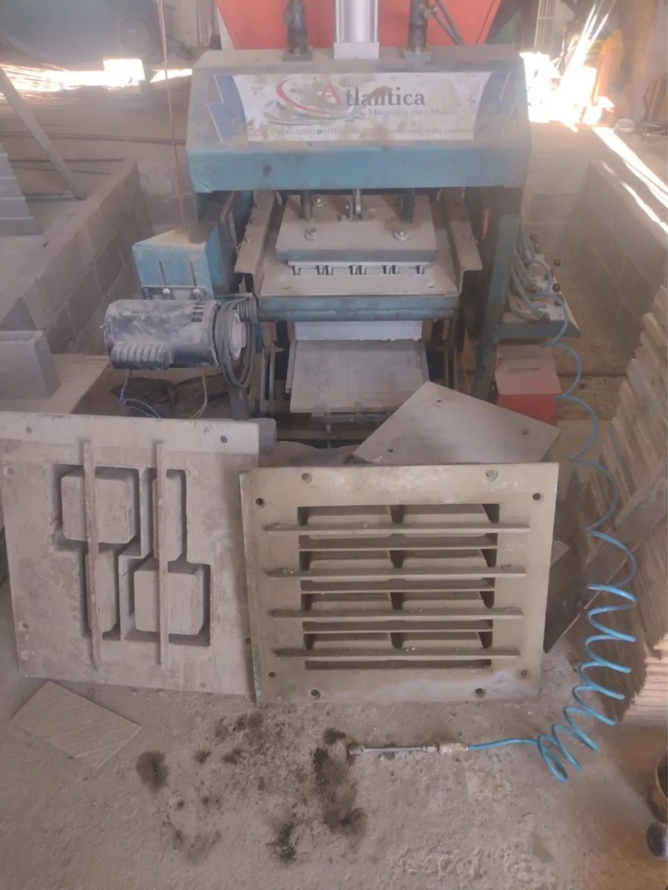 Vendo máquina de fazer bloco  - Foto 4