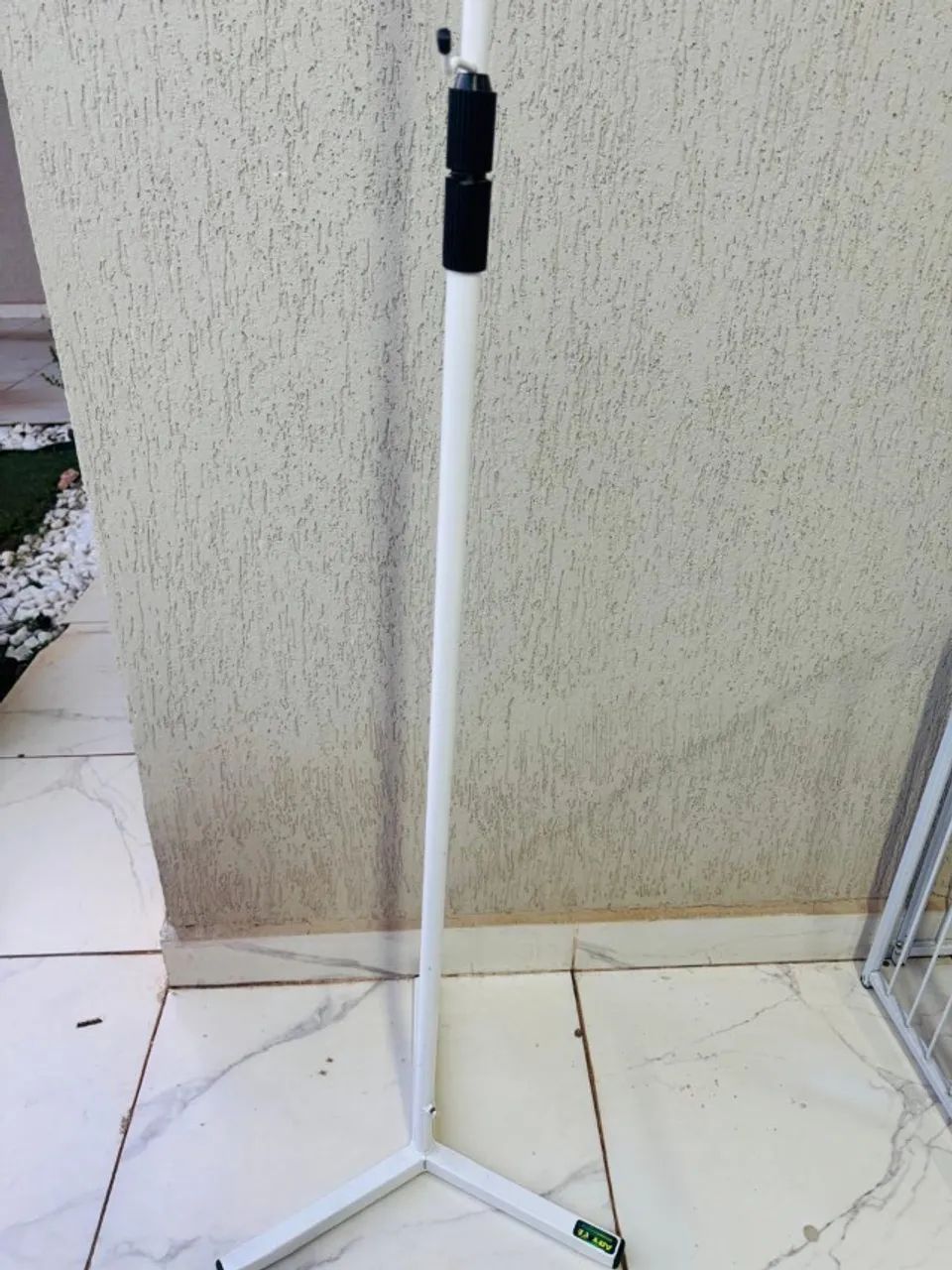 Cadeira de banho $280 Suporte Soro $60 e Andador $150