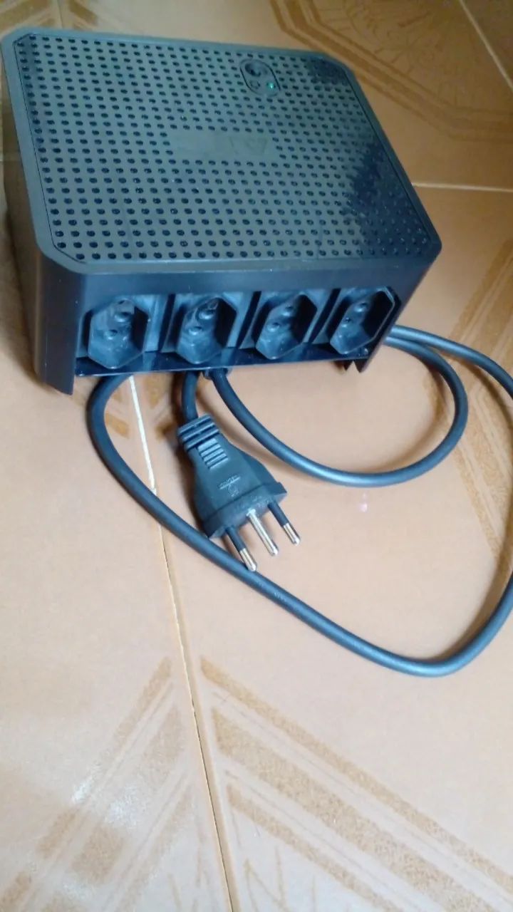 Estabilizador de computador APC - Foto 2