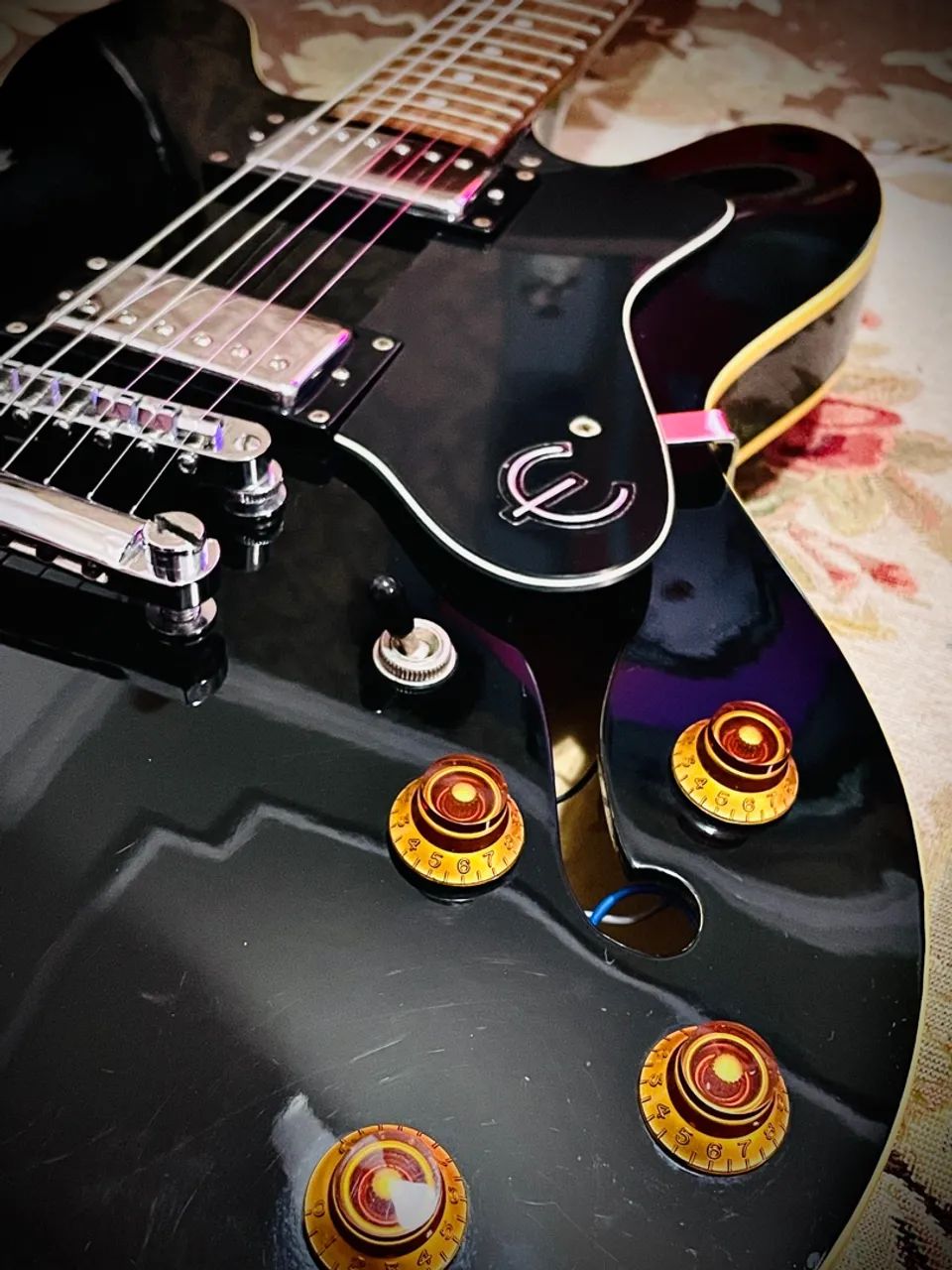 ギター epiphone DOT EB BLACK FRIDAY Guitarra Epiphone DOT EB - Semi-Acústica de Alta