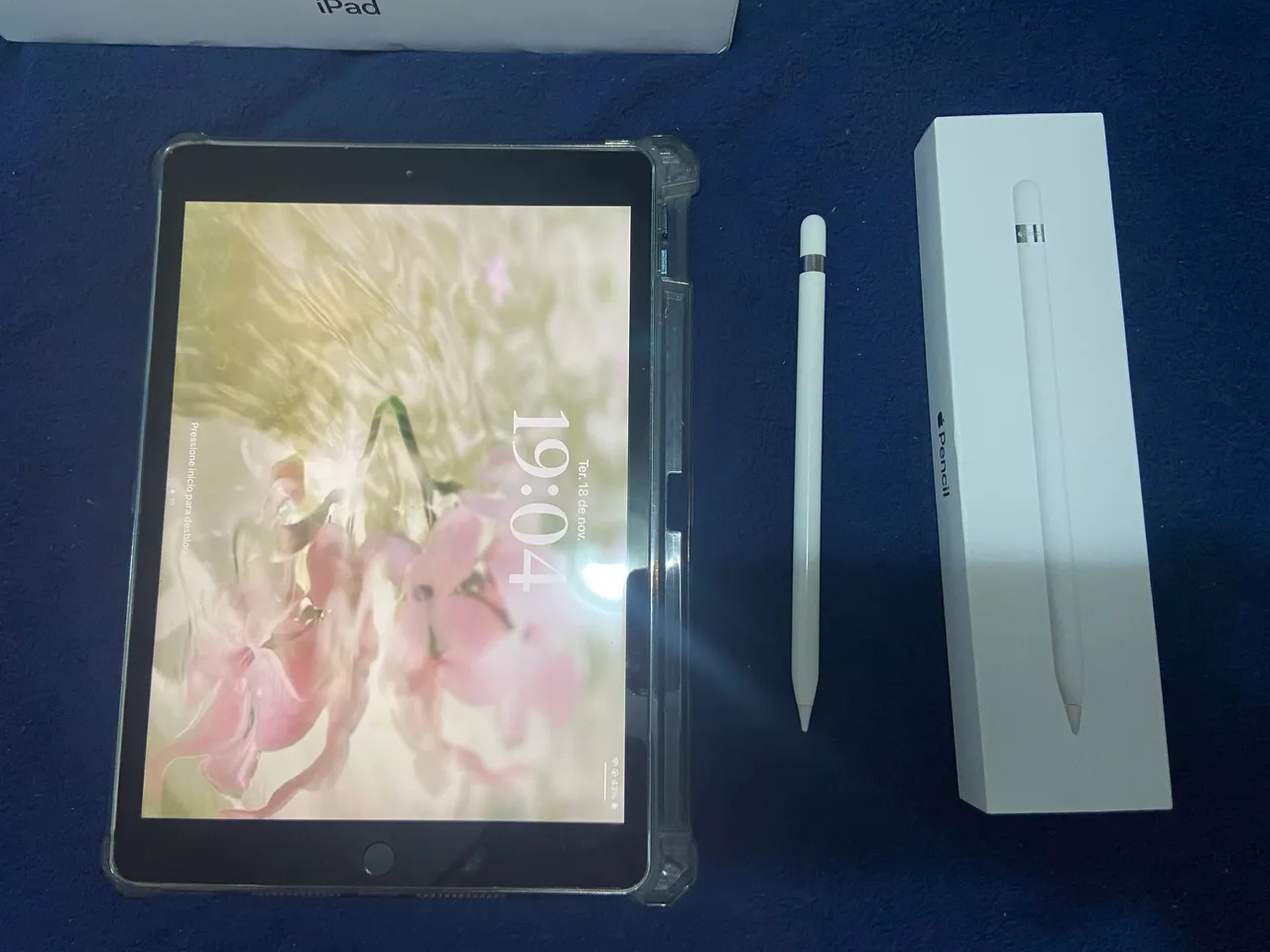 にゃんApple iPad 8世代 ゴールド + Apple Pencil iPad 8º geração + Apple Pencil 1º geração - Celulares e