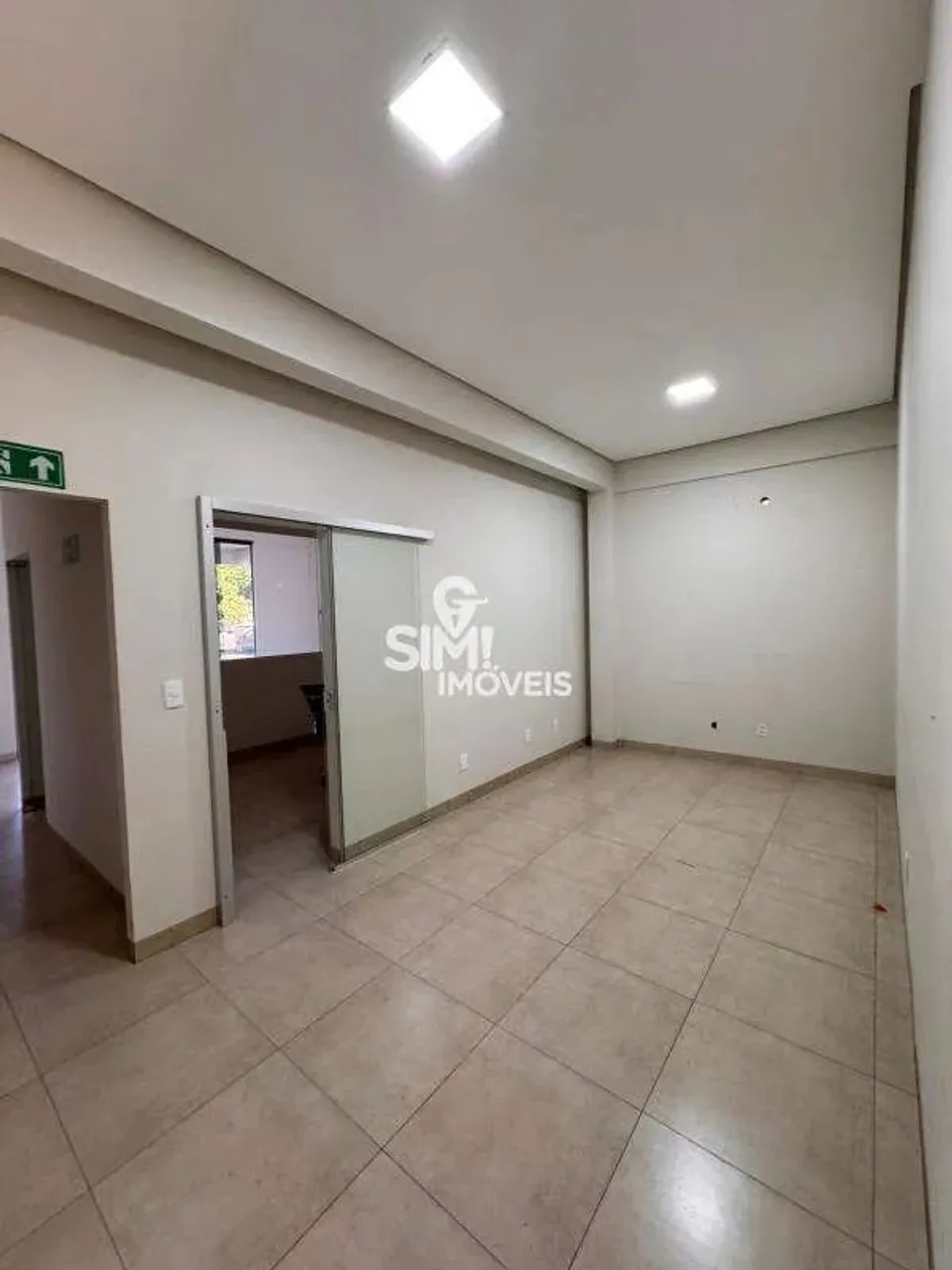 SALA COMERCIAL NA 912 SUL!