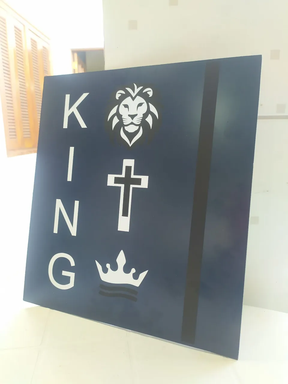 Quadro Decorativo King - Fé, Leão e Coroa 30cm x 30cm