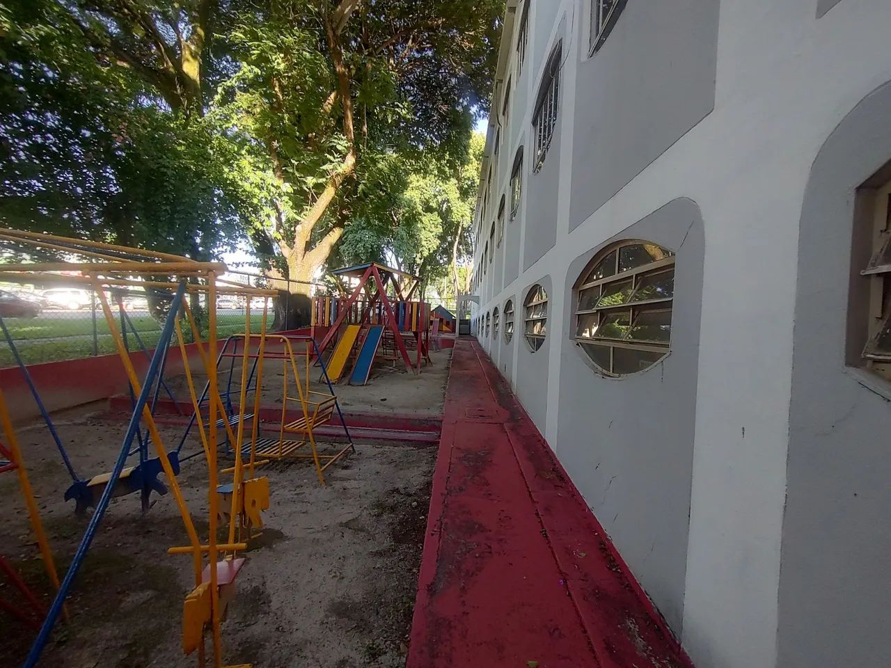 Prédio Colégio Clínica hospital Sobradinho DF - Foto 2