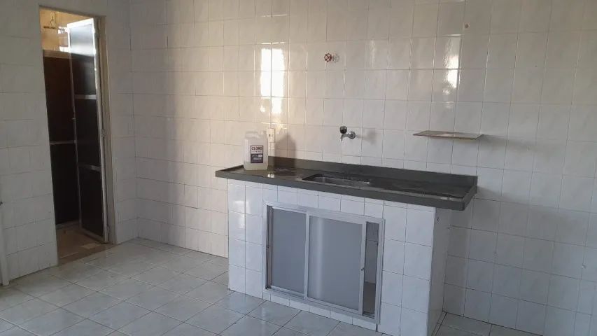 Aluga-se sobrado de 1 quarto. - Foto 2
