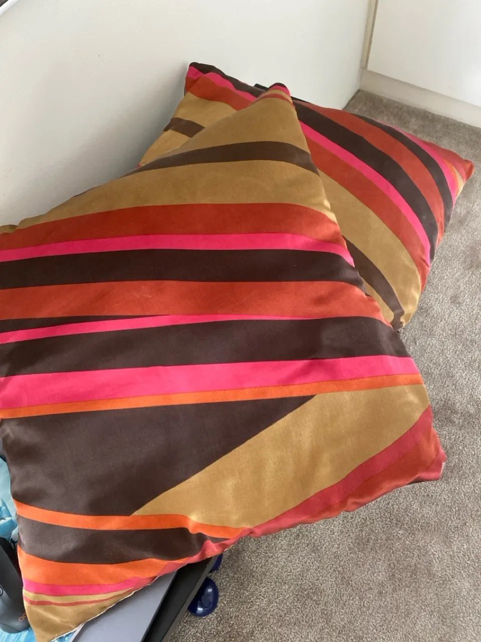 Par de Almofadas Decorativas Listradas
