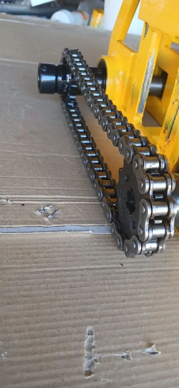 VENDO CALANDRA MANUAL PARA TUBOS E METALON  - Foto 3