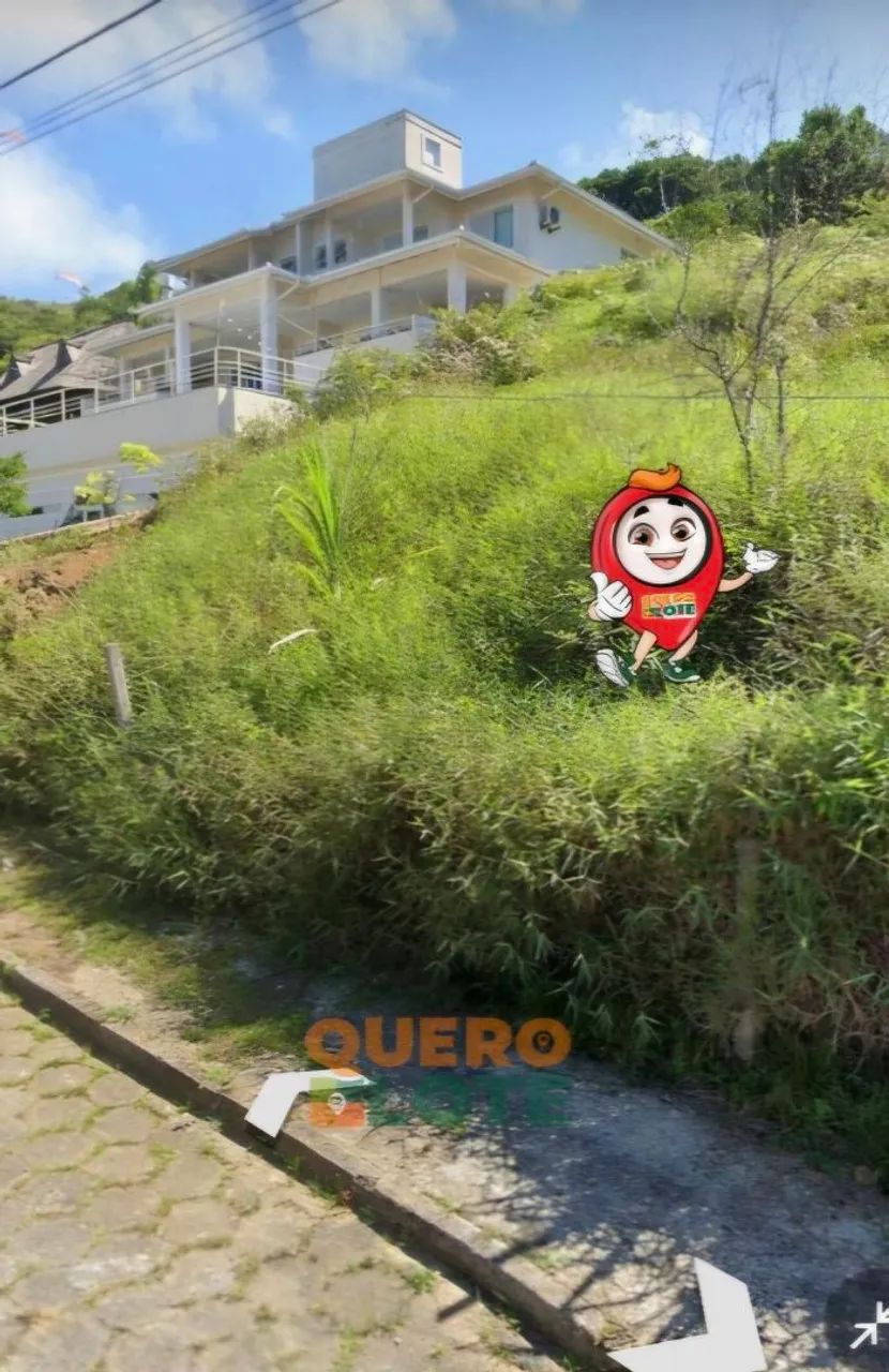Vendo lote na Praia Brava , com escritura pública,  vista mar
