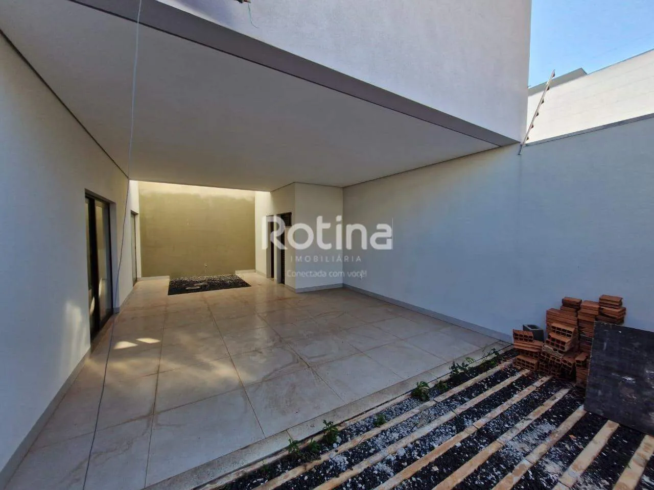 Casa para alugar, 3 quartos, Aclimação - Uberlândia/MG - Rotina Imobiliária