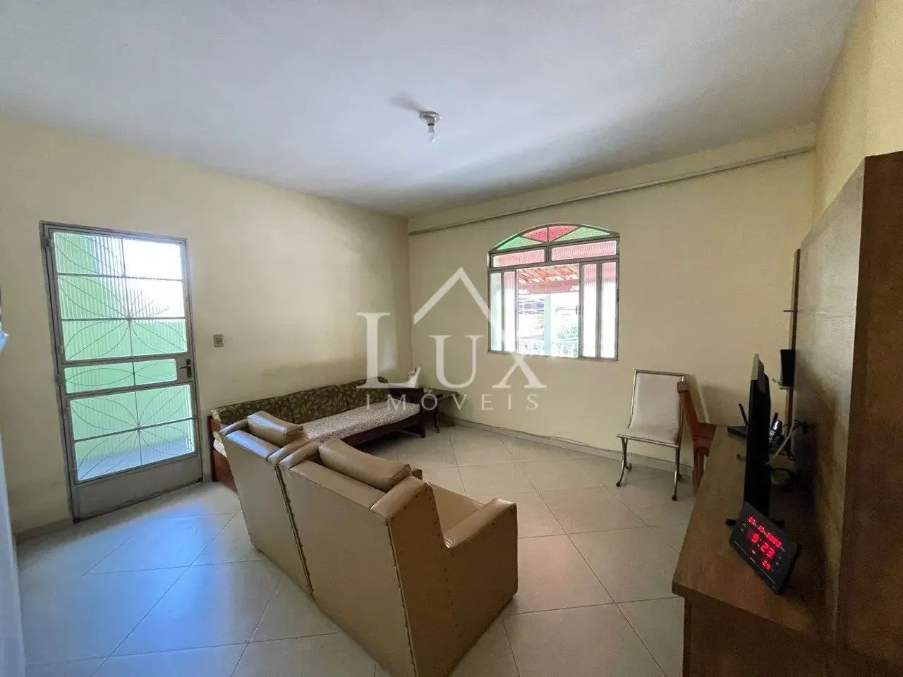 Casa 3 quartos, suíte, Bairro Inconfidência.