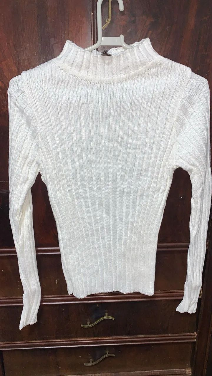 DESAPEGO!!!! Blusa Canelada Branca - Foto 2
