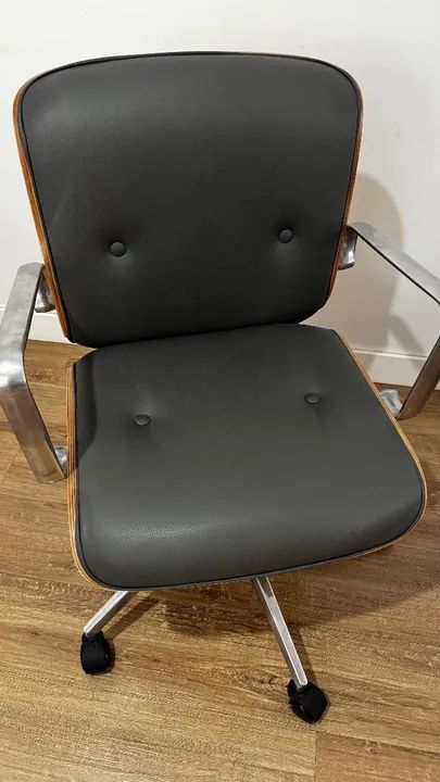 Cadeira de Escritório Giratória com Rodinhas