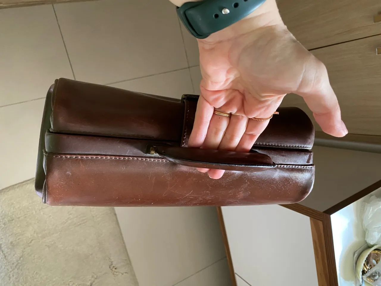 Bolsa de mão vintage em couro marrom - Foto 2