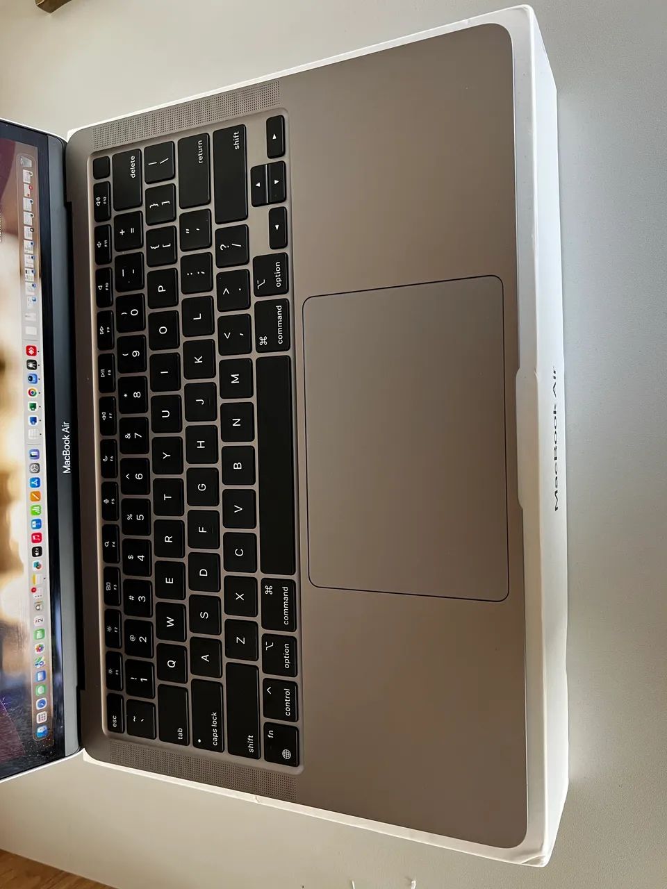MacBook本体 MacBookAir M1 MacBook Air M1, 8GB/256GB, tela 13,3” Lacrado/Garantia 1 ano