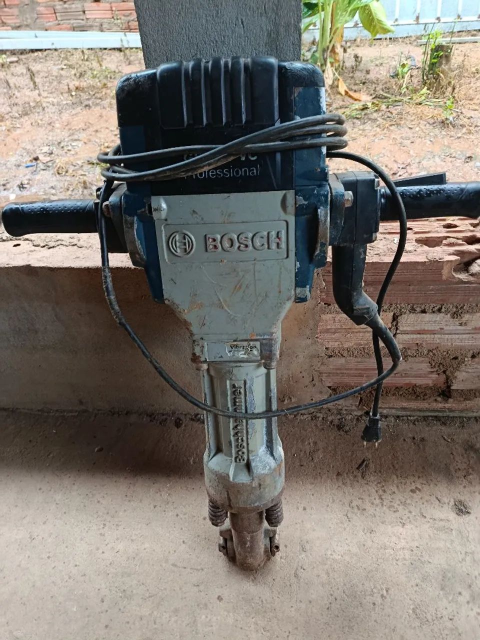 Martelete rompedor 15 kg GSH 27 Bosch  - Foto 2