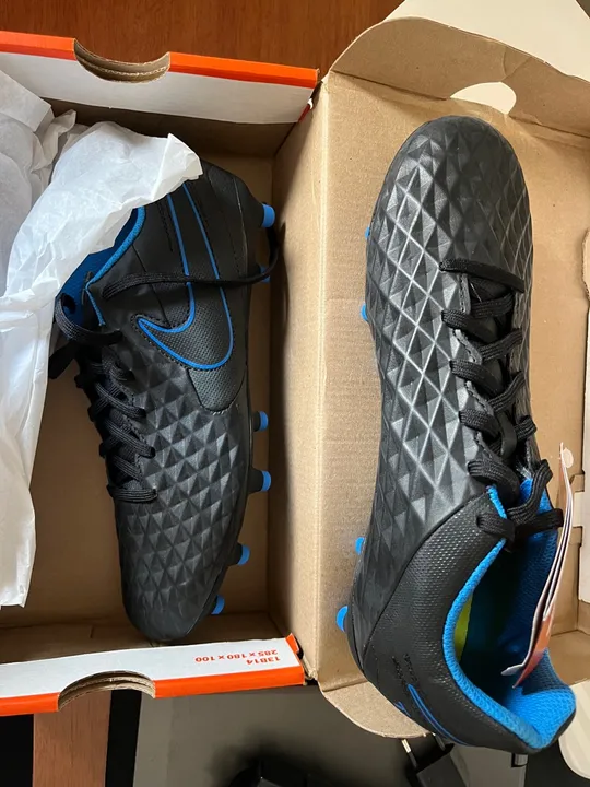 Chuteira nike campo