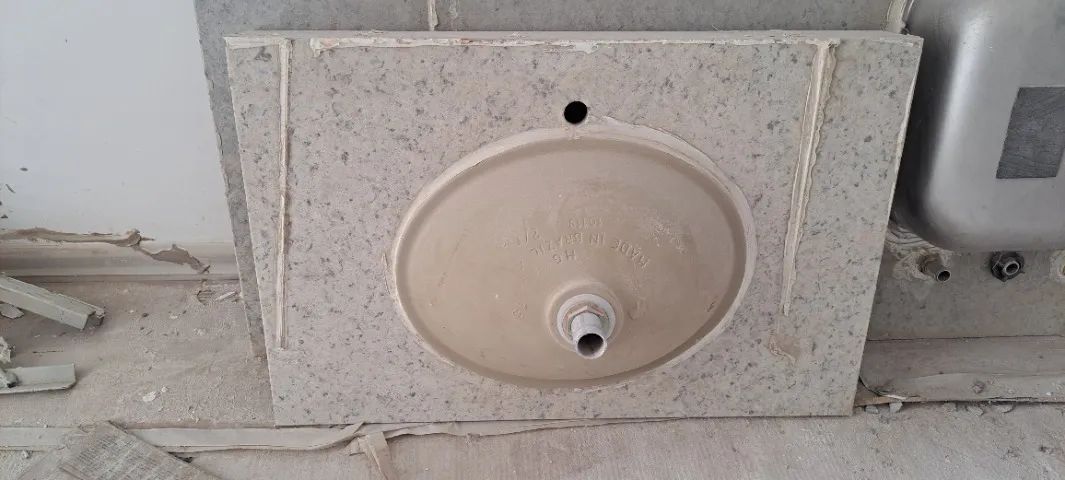 uma pia e cubas para banheiro - Foto 3