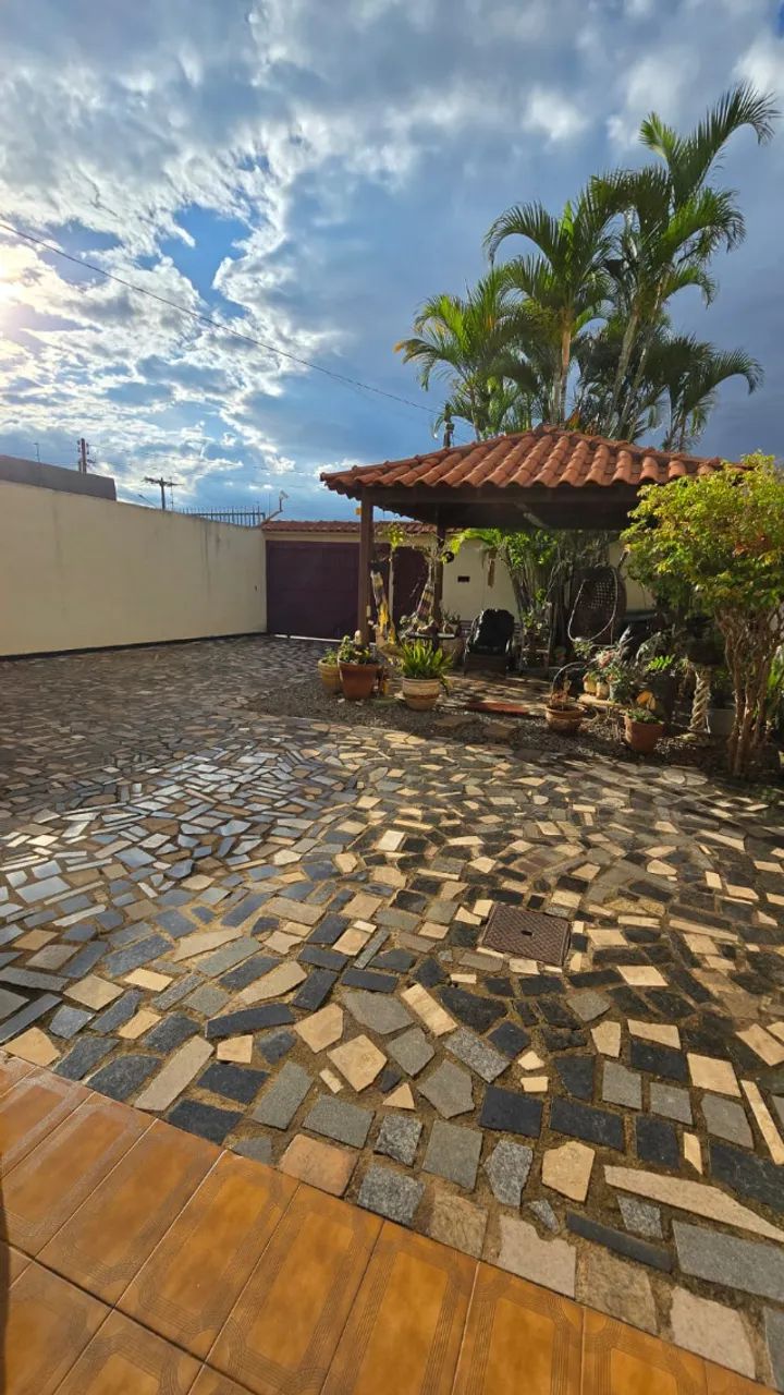 QSC 09  Aceita financiamento e troca por carro