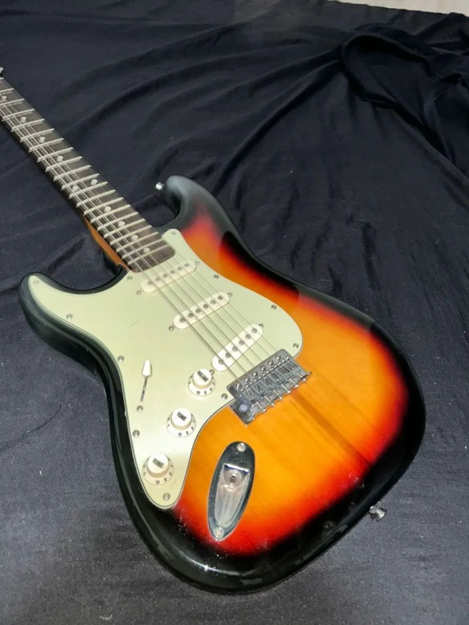 Guitarra SX Canhoto Stratocaster