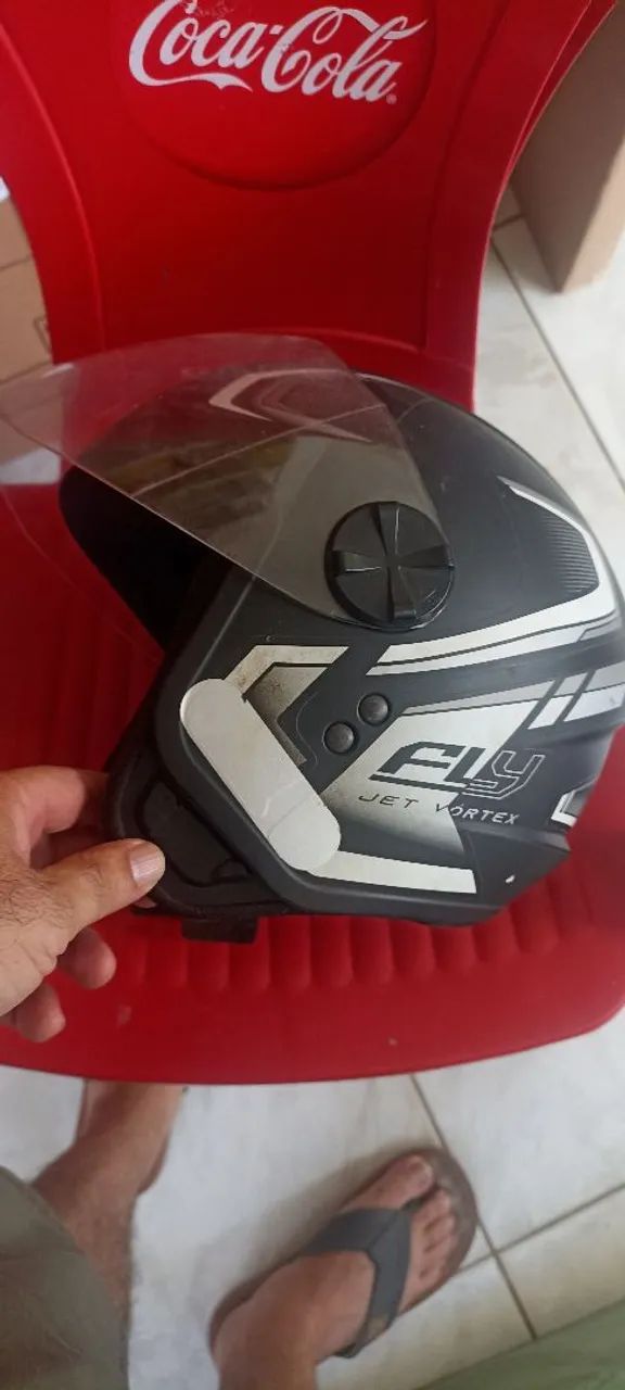 2 Capacetes semi novos - Foto 3