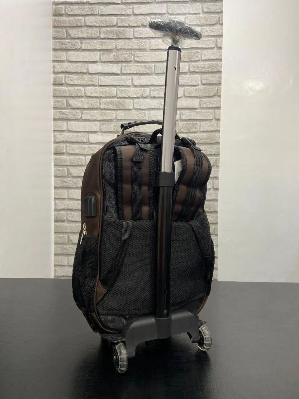 Mochila com Entrada para Fone de Ouvido - Foto 5