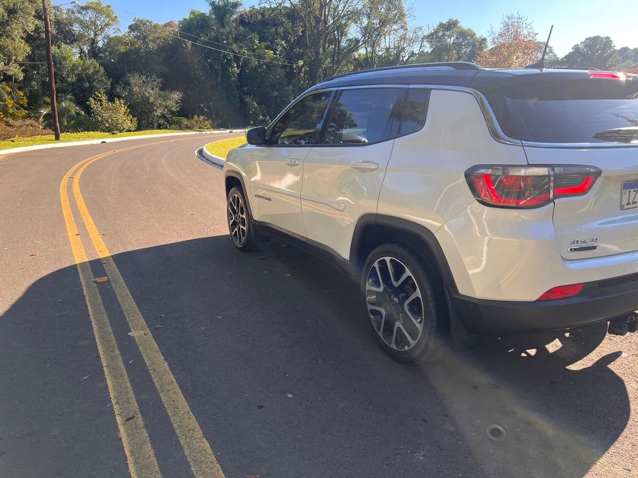 Jeep compass LIMITED 2.0 Diesel 4x4 (com teto)  - Foto 4
