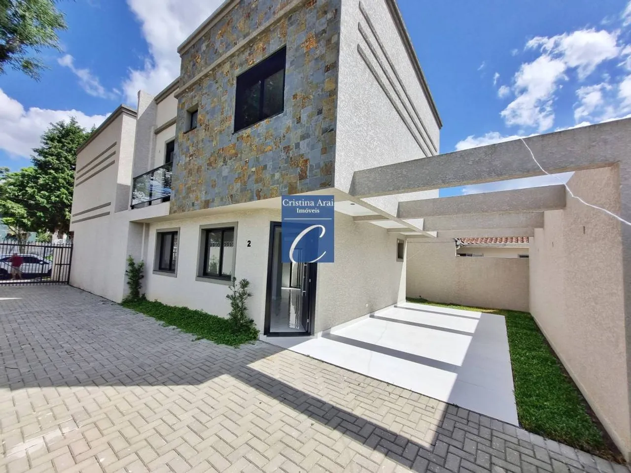 Sobrado no São Braz, 107,82m², 3 quartos, terraço descoberto