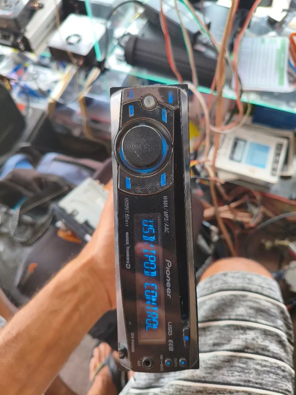 Pioneer DEH-P4080UB TELA E LED AZUL