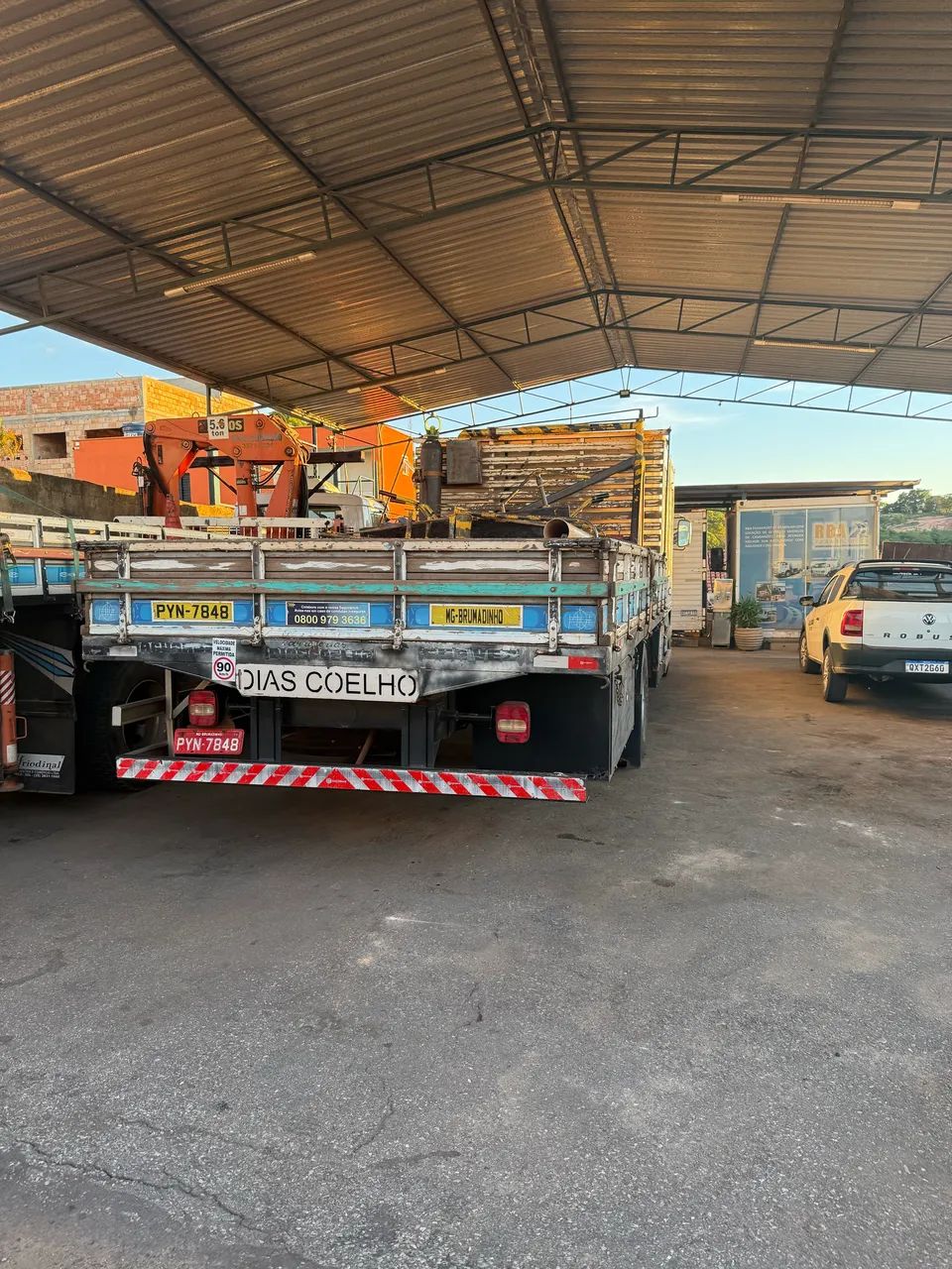 Caminhão com cabine suplementar 18 lugares  - Foto 3