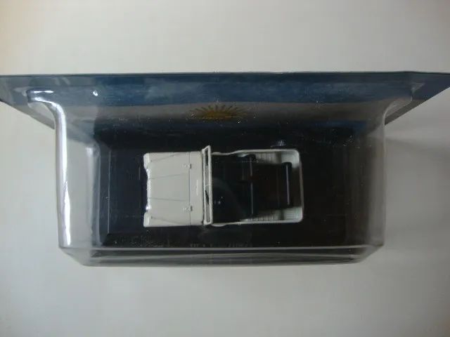 Miniatura - IKA Jeep (1956) - 1:43 - Importada, Lacrada - Foto 2