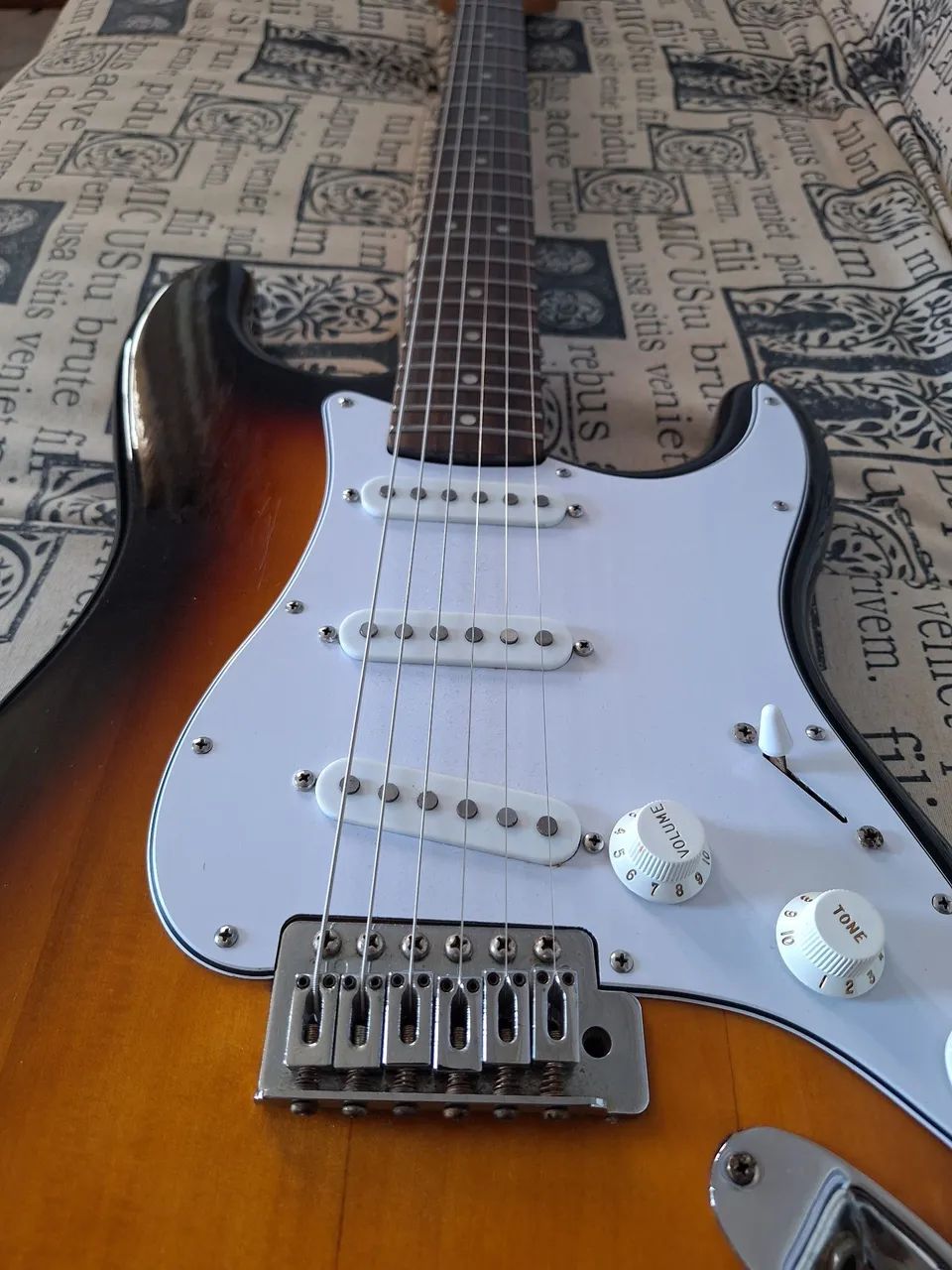 Squier Bullet com upgrades