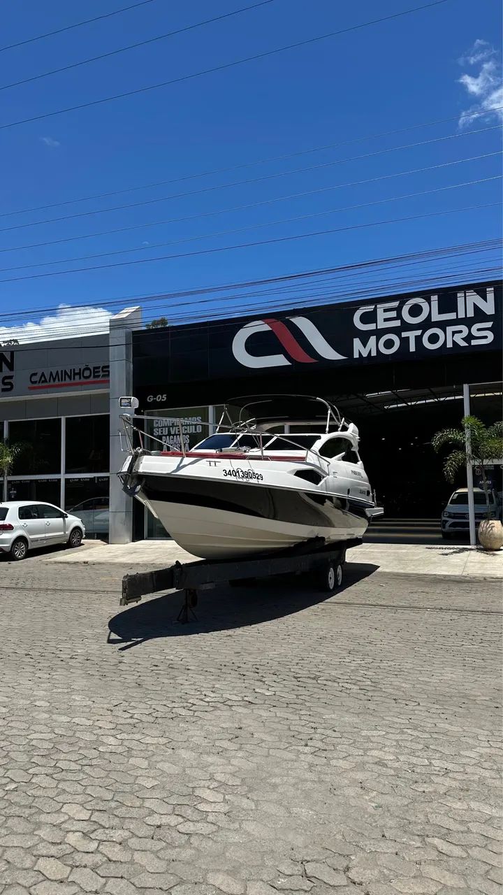 Lancha Phoenix 28,5 Pés 2017