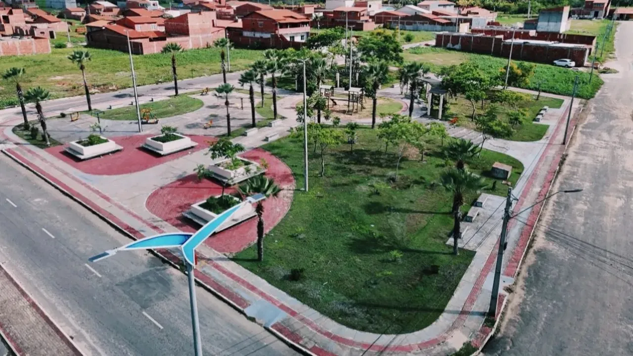 Lotes no Jardim Bandeirantes em Maracanau - Pronto Para Construir