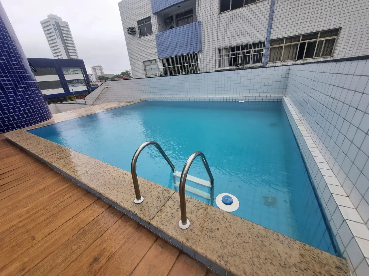 Apartamento de 95m2 no Costa Rica com 4 qts sendo 1 suíte na curva do S, Piedade