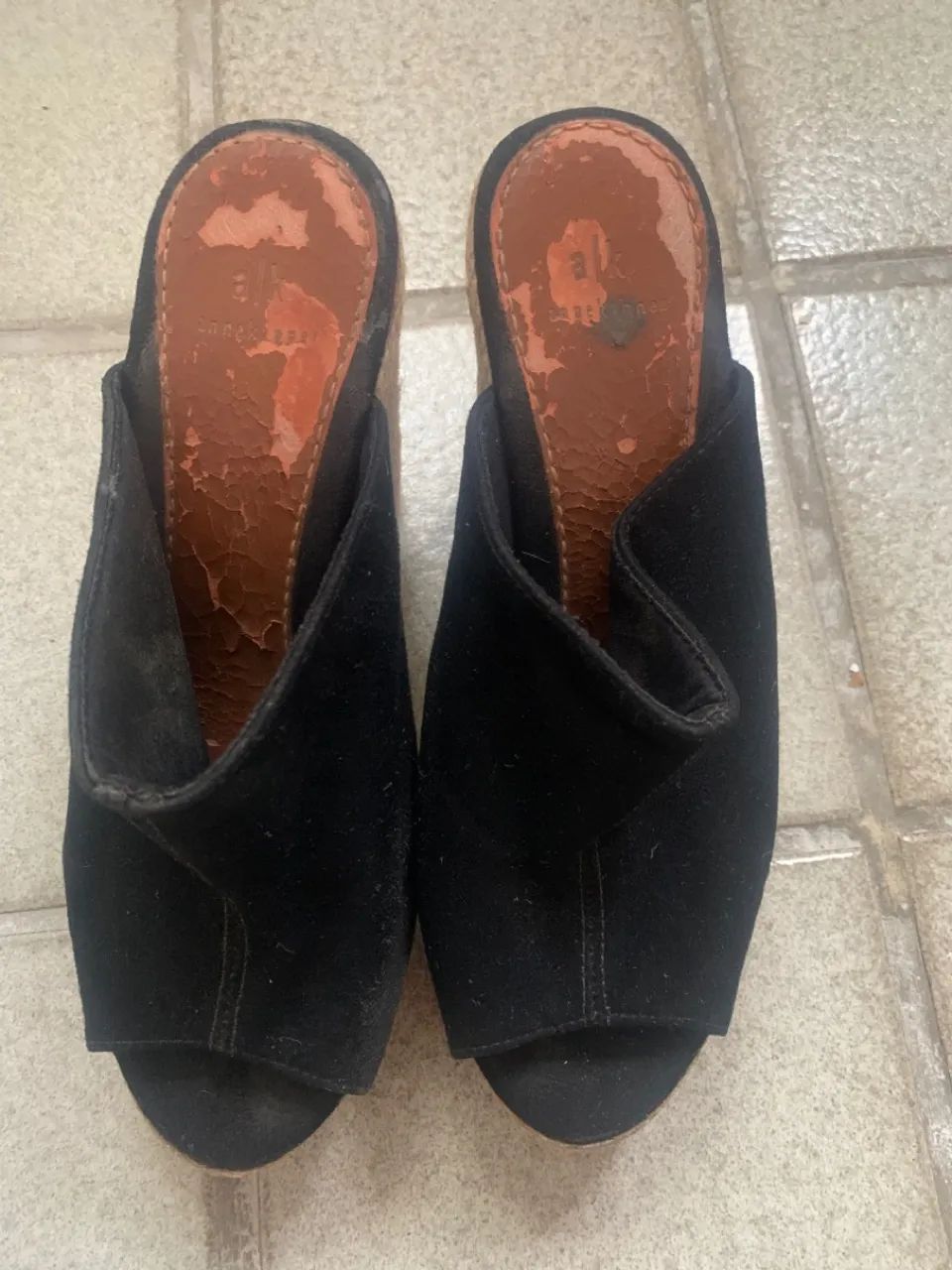 Sandália Plataforma Preta - Conforto e Estilo! - Foto 2