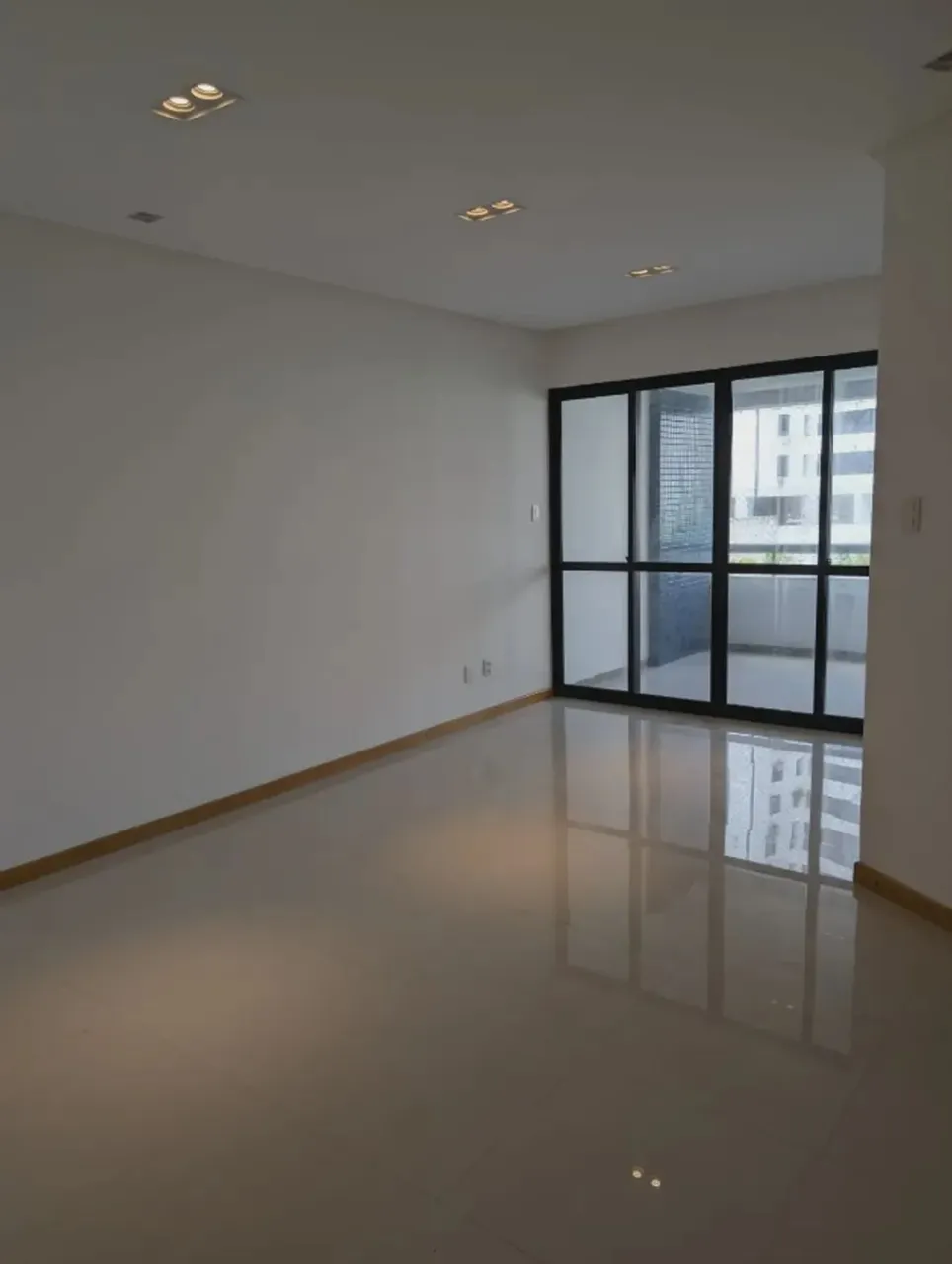 Lindo Apartamento NAscente 4/4 Sendo 2 Suítes na Pituba