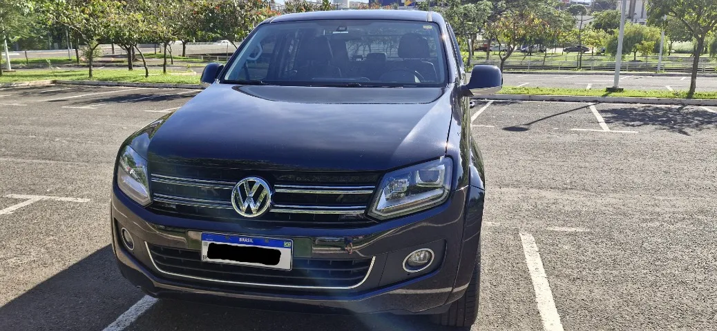 AMAROK HIGHLINE CD 4X4 2.0 16v (2016) Sem detalhes - Top de linha