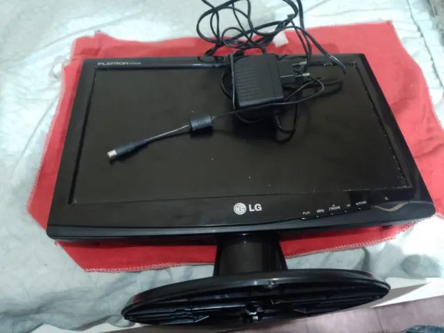Monitor LG Flatron W1643C com Defeito Para Aproveitar Peças