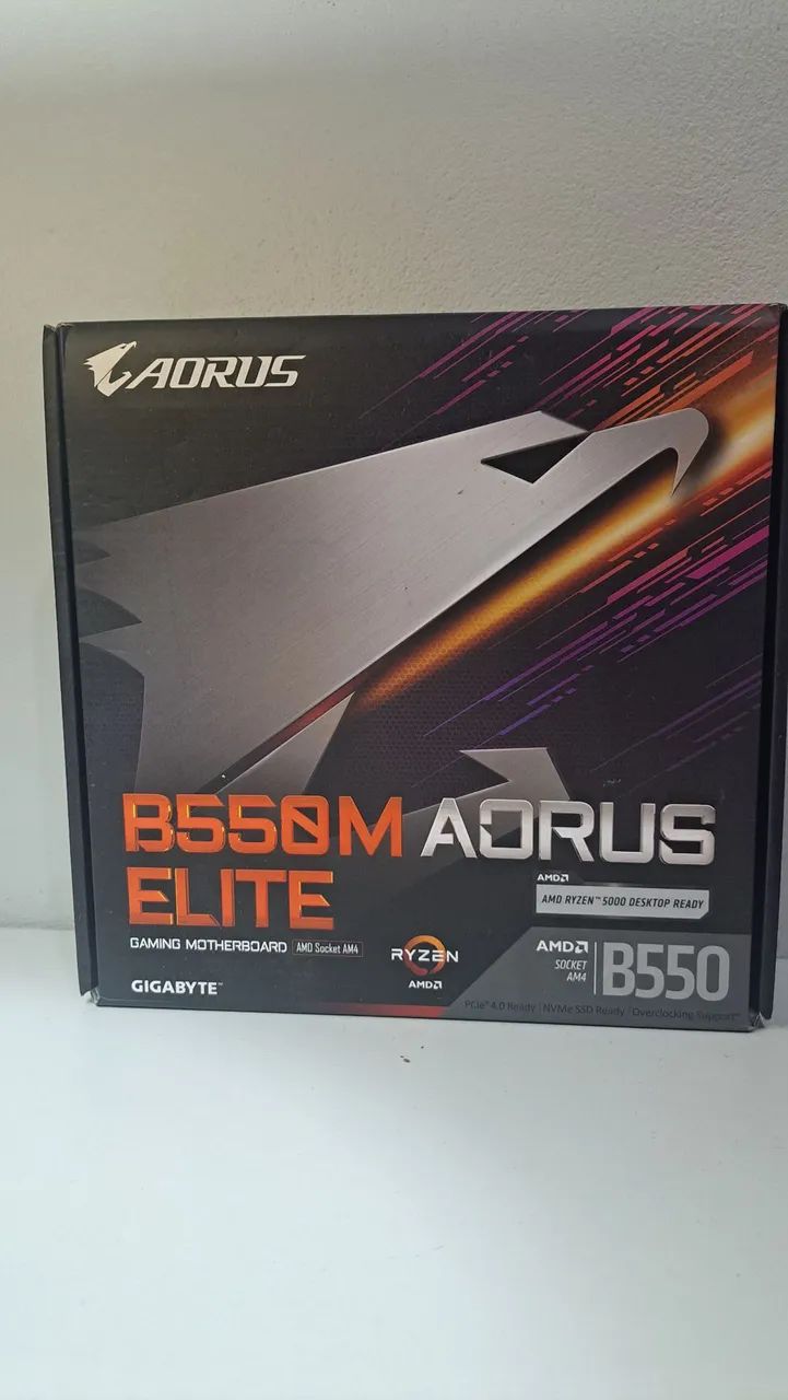 Caixa vazia | Placa-mãe Gigabyte B550M Aorus Elite