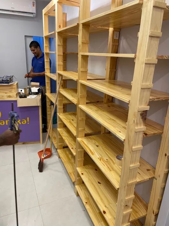 Conjunto de móveis e prateleiras para loja - Foto 2