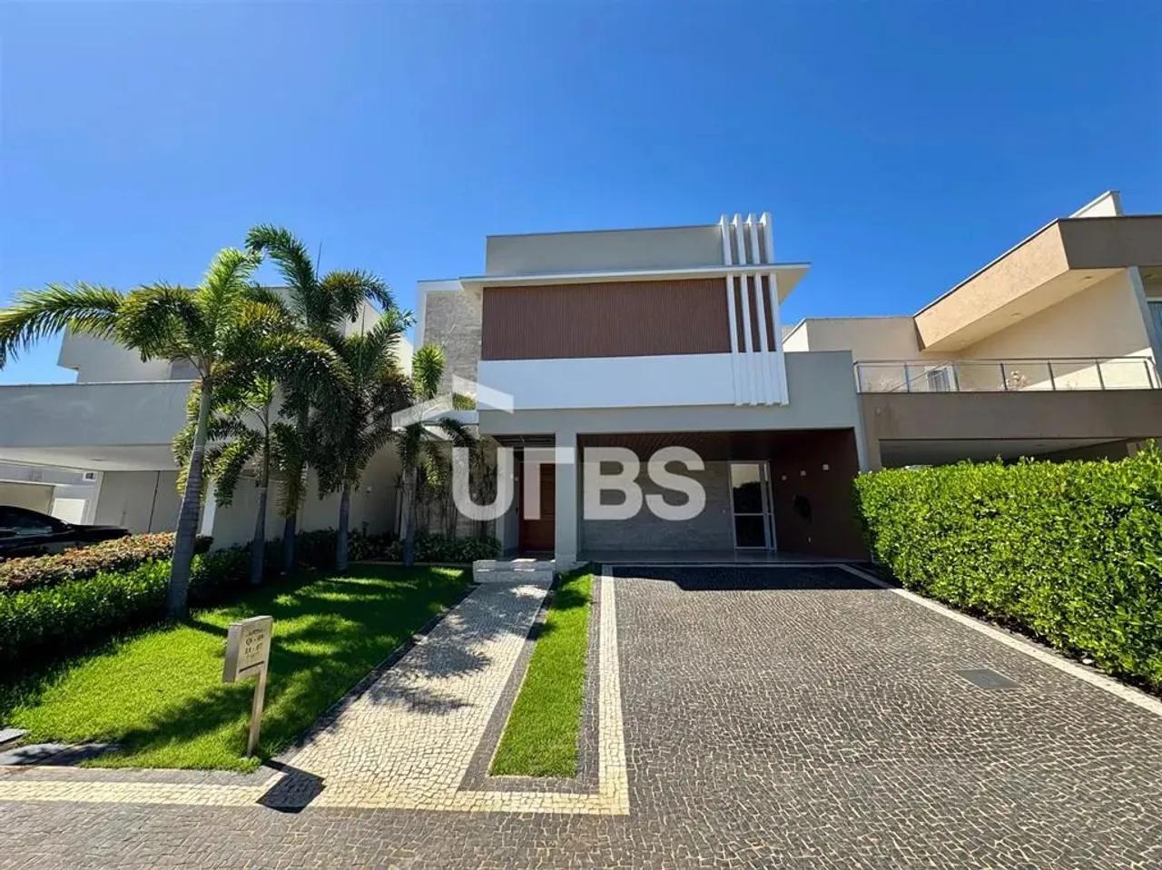 Sobrado mobiliado 4 suites