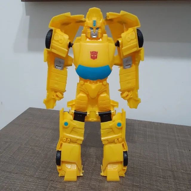 Boneco Bumblebee Transformers Hasbro