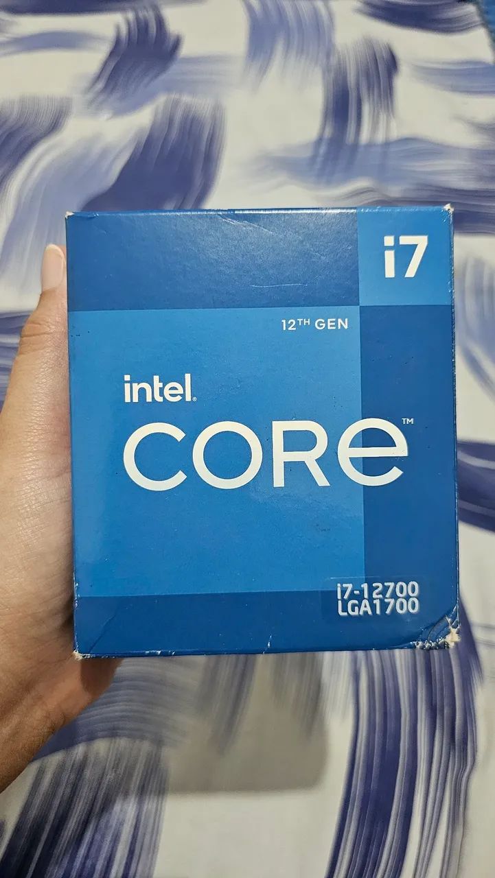 i7 1270064312216795395122