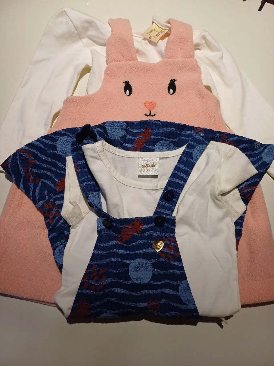 Conjunto de Roupas Infantil: Elian (novo) - Tamanho 03 e Hrradinhos Tamanho G