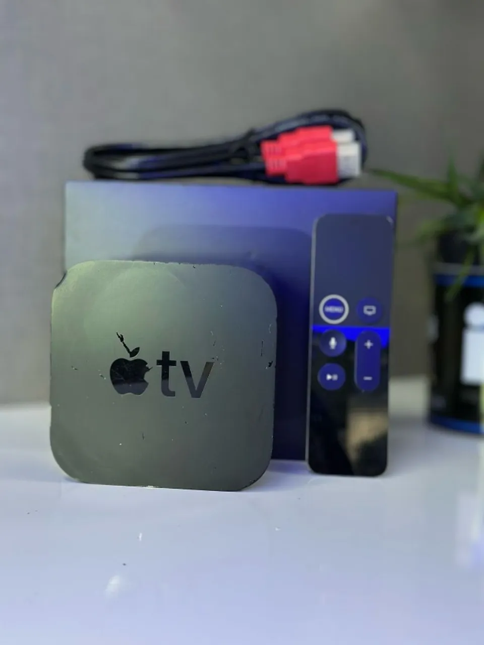 Apple TV HD (4° Geração) Número do modelo: A1625 Ano de lançamento: 2015 Cor: preta